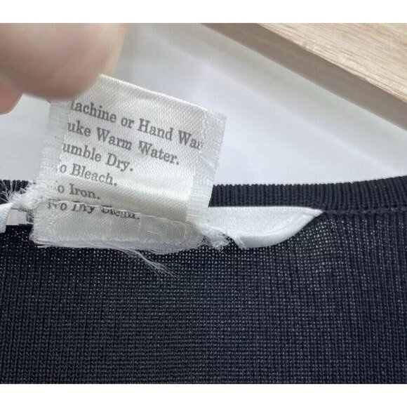 Exclusively Misook Knit Black Acrylic Cardigan Slinky Sz M, Slits, Shoulder Pads - Picture 6 of 10